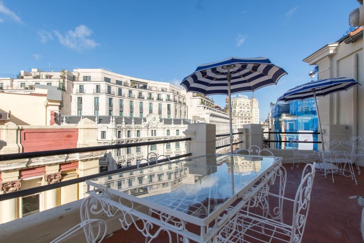 Atico Con Terraza De Vistas Inmejorables Apartment Madrid Luaran gambar