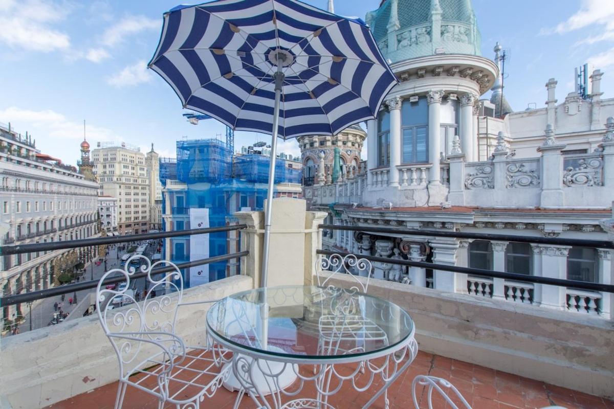 Atico Con Terraza De Vistas Inmejorables Apartment Madrid Luaran gambar
