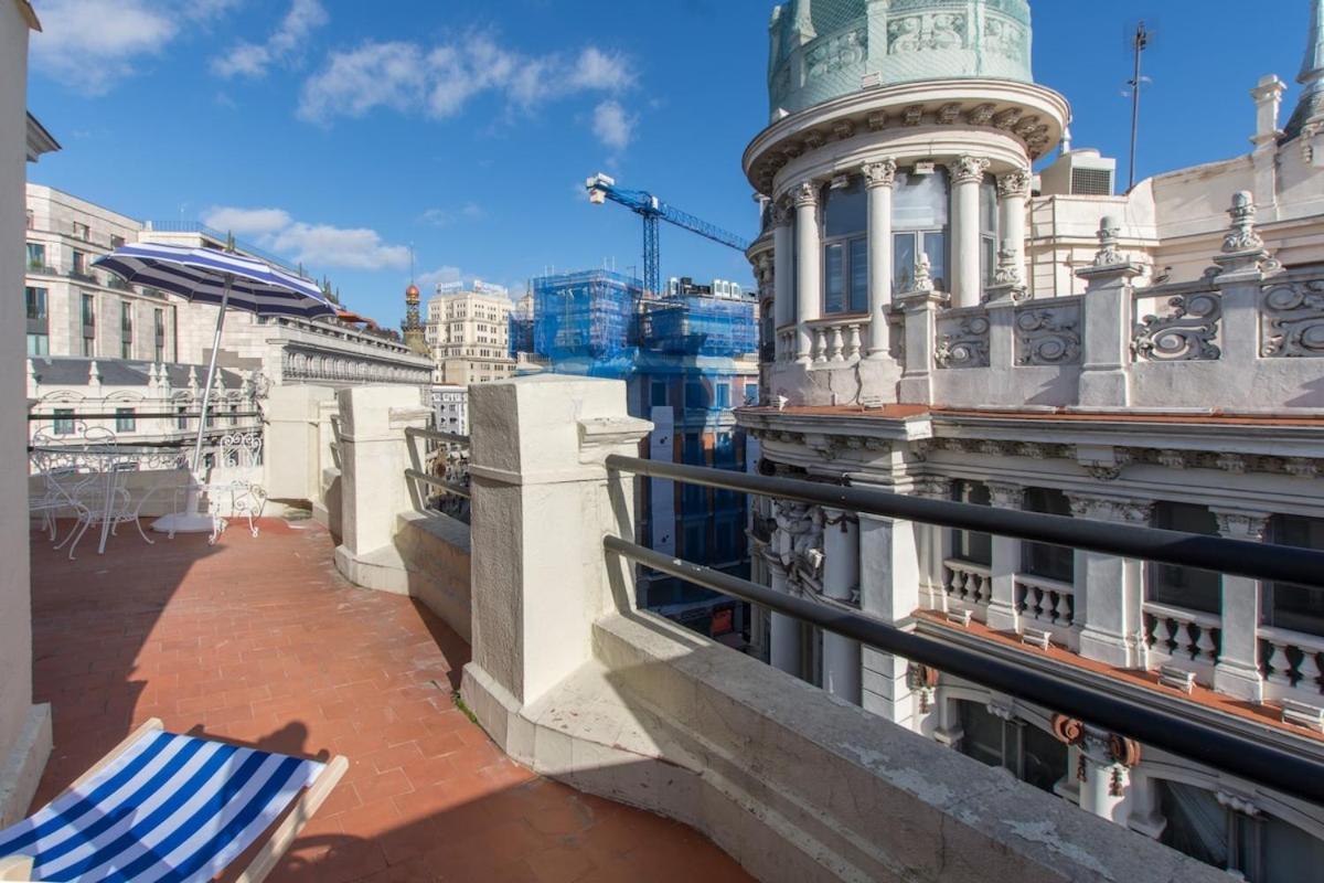 Atico Con Terraza De Vistas Inmejorables Apartment Madrid Luaran gambar